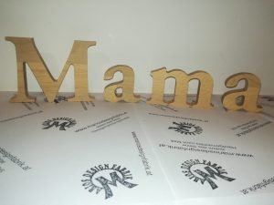 Deko-Buchstaben Mama 10cm hoch