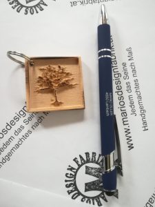 Schlüsselanhänger Natur Pflanzen Motive sortiert aus Holz Buche