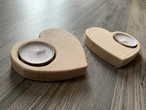 Teelichthalter Tischdeko Herz aus Holz Buche oder Zirbe