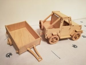 Fahrzeug Spielzeug aus Holz Design Jeep Wrangler Set mit Anhänger
