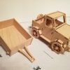 Fahrzeug Spielzeug aus Holz Design Jeep Wrangler Set mit Anhänger
